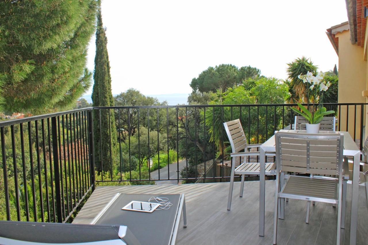 Select'Sohome - La Fossette - Appartement Pour 4 Personnes Avec Terrasse Et Vue Mer ! - Fos-04 Le Lavandou Kültér fotó